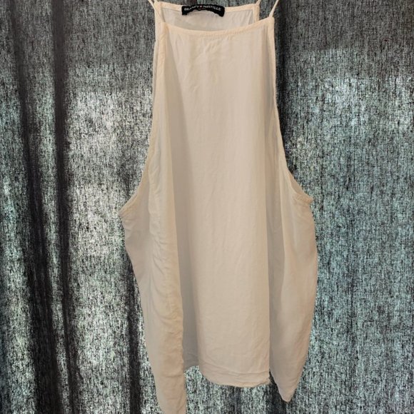Brandy Melville Tank Top - Picture 2 of 3